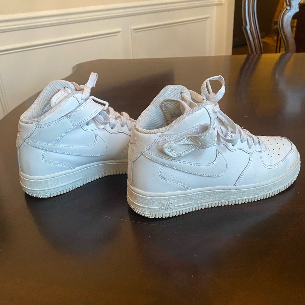 Nike airforce mid